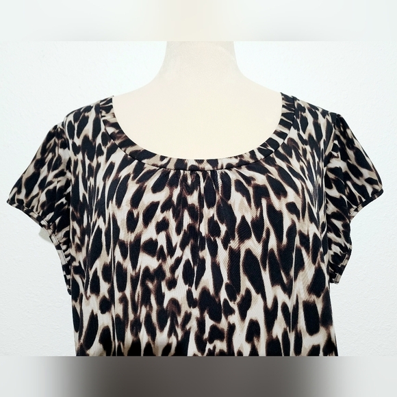 Worthington Woman Stretch Plus Size Short Sleeve Animal Print Blouse Size 1X - Picture 2 of 11